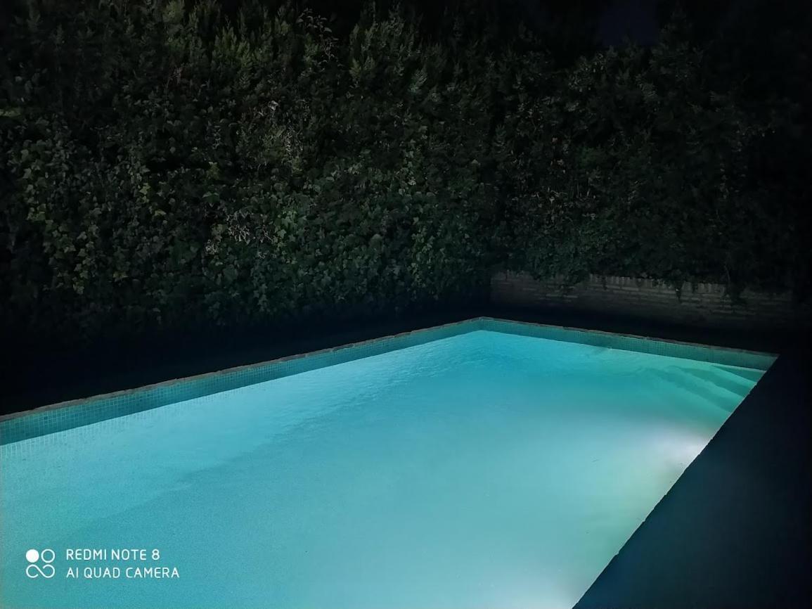 Dormir Entre Limones, Casa De Invitados En Vivienda Familiar Dos Hermanas Bagian luar foto